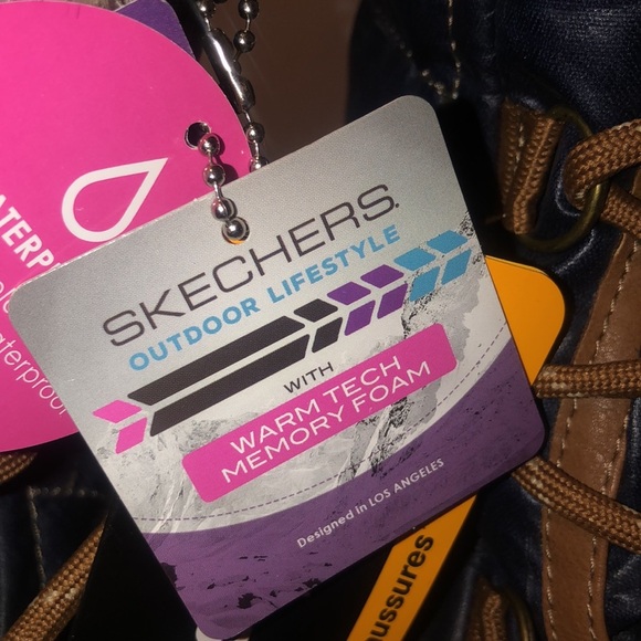 NWT Skechers Faux Fur Windom Winter Waterproof Boots - Picture 8 of 9